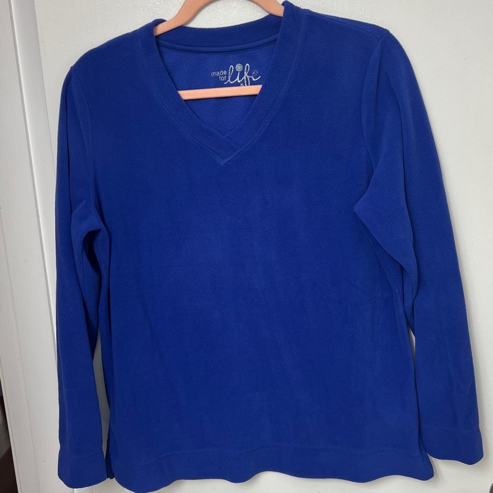 Made for life, Women’s Long Sleeved V-neck fleece, Blue, Sz. Petite Large GUC
